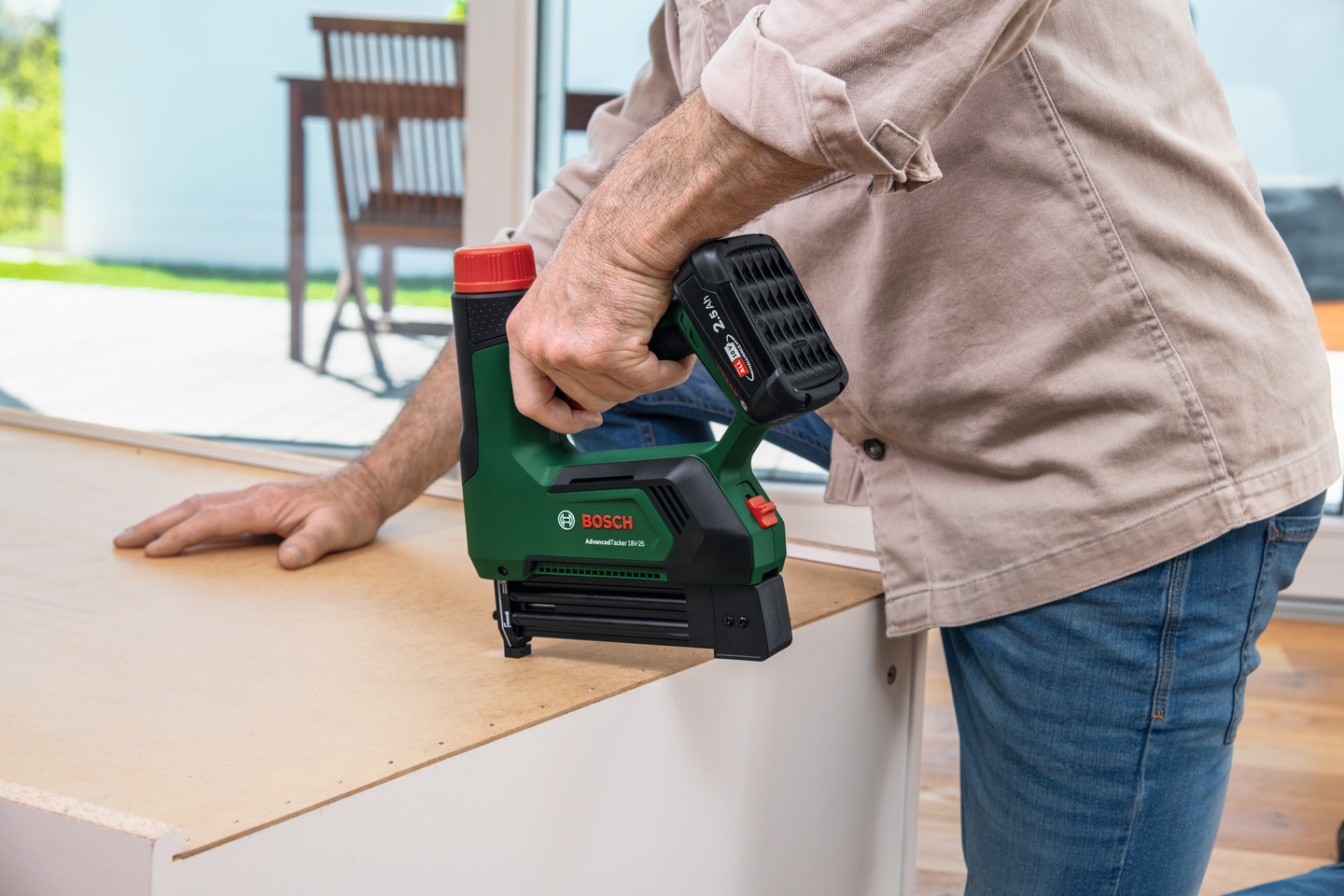 Akkuyhdistelmänaulain Bosch AdvancedTacker 18V-25 Solo