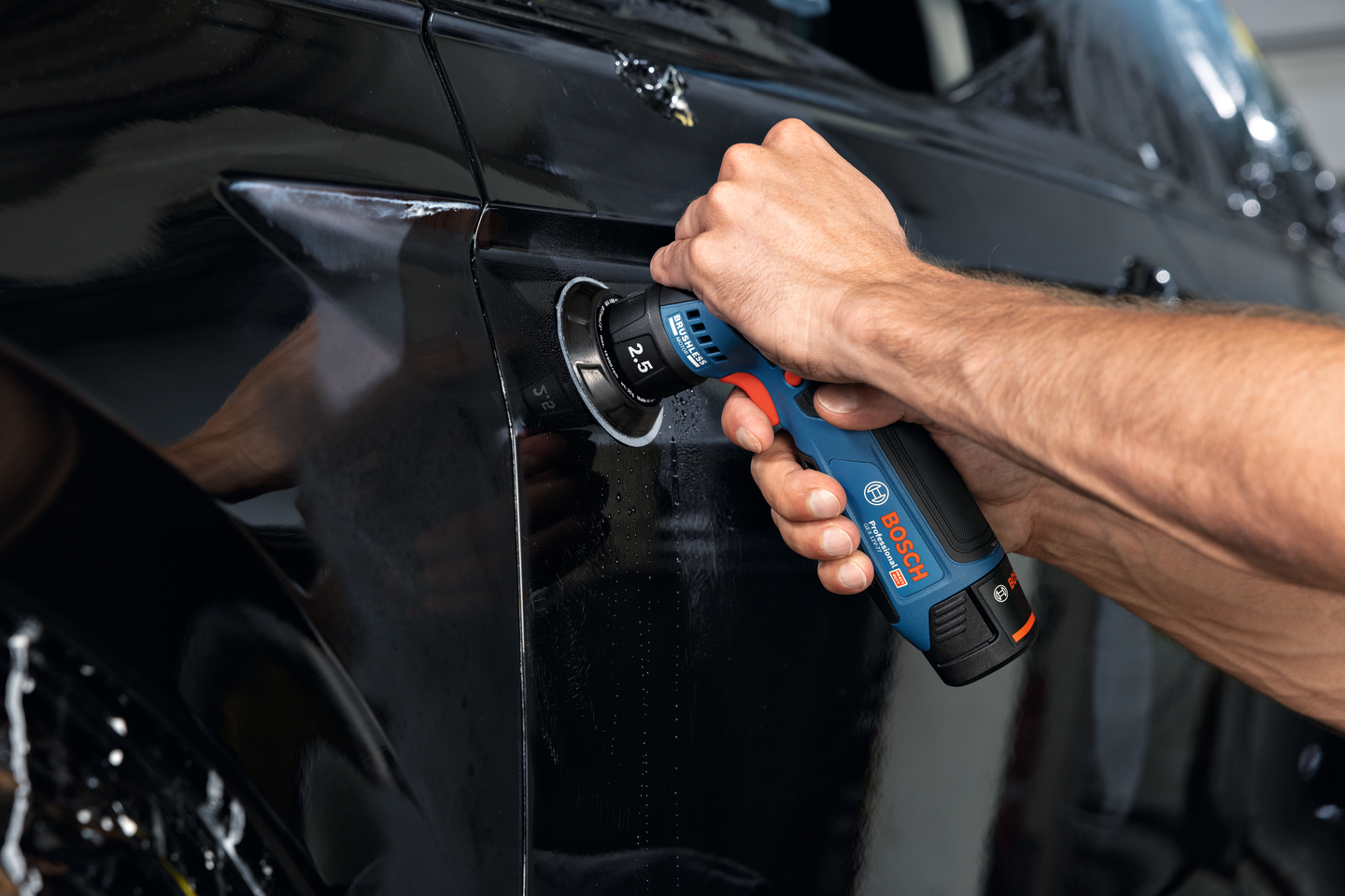 Akkuepäkeskohiomakone Bosch GEX 12V-77 Solo