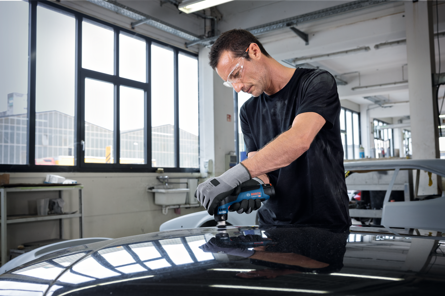 Akkuepäkeskohiomakone Bosch GEX 12V-32 Solo