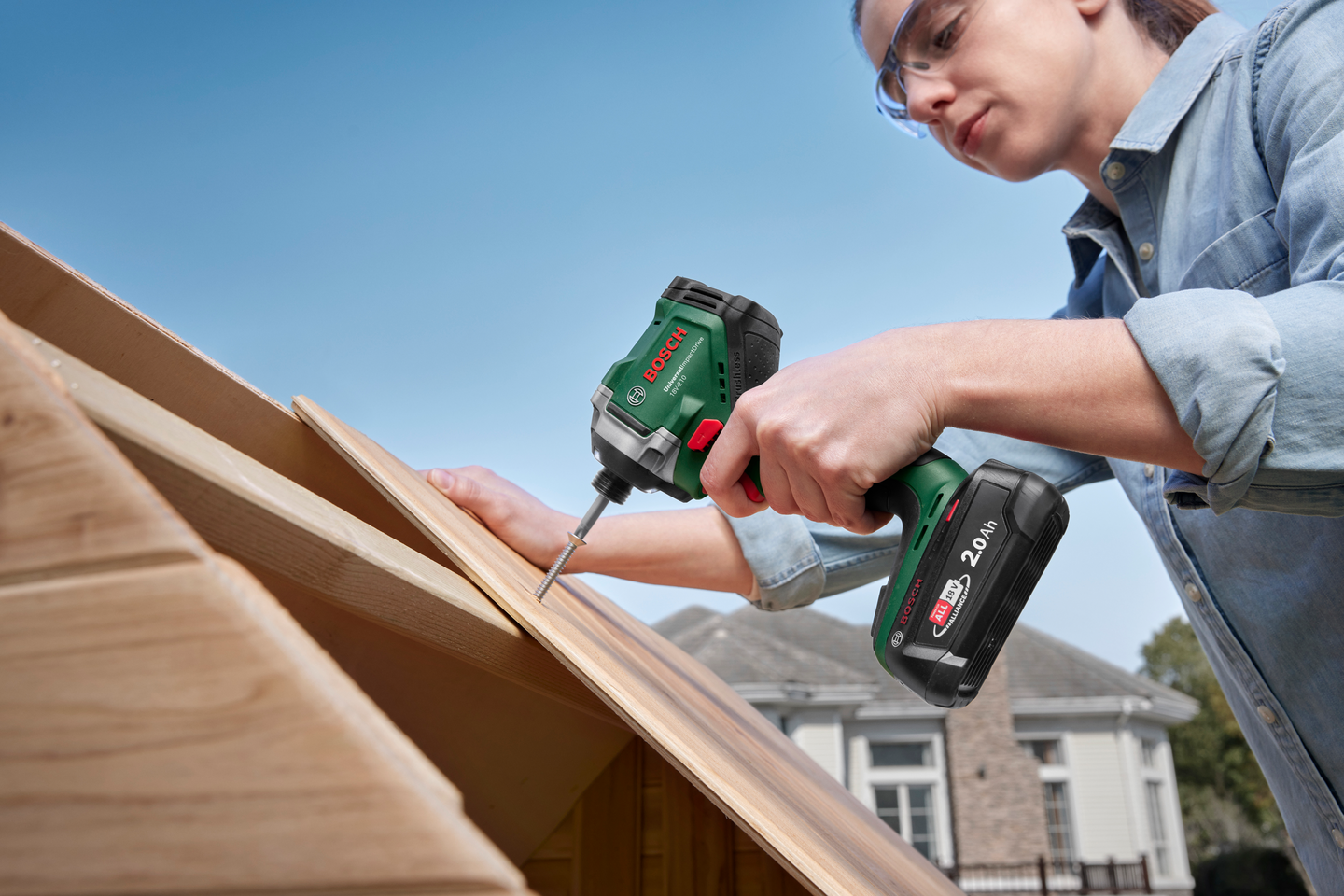 Akkuiskuruuvinväännin Bosch UniversalImpactDrive 18V-210 Solo