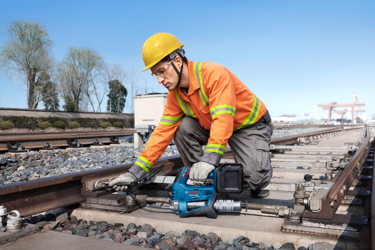 Akkurasvapuristin Bosch GFP 18V-10 Solo XL-Boxx