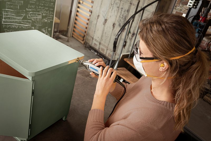 Monitoimityökalu Dremel 4250-6/128 Platinum+