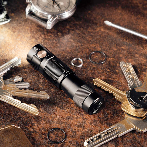 Taskulamppu Fenix E09R 600lm