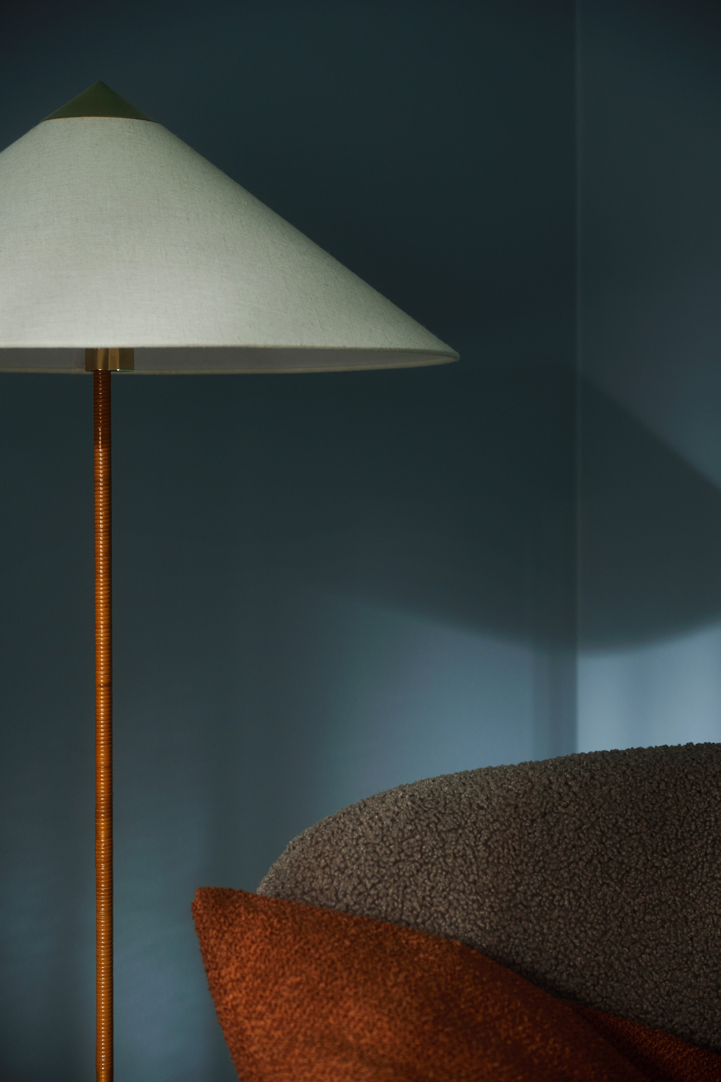 Mute täyshimmeä pintamaali s