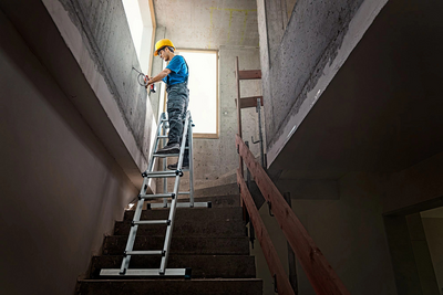 MULTIKOMBISTEGE WERNER TELESKOPISK 4X4 STEGPINNAR