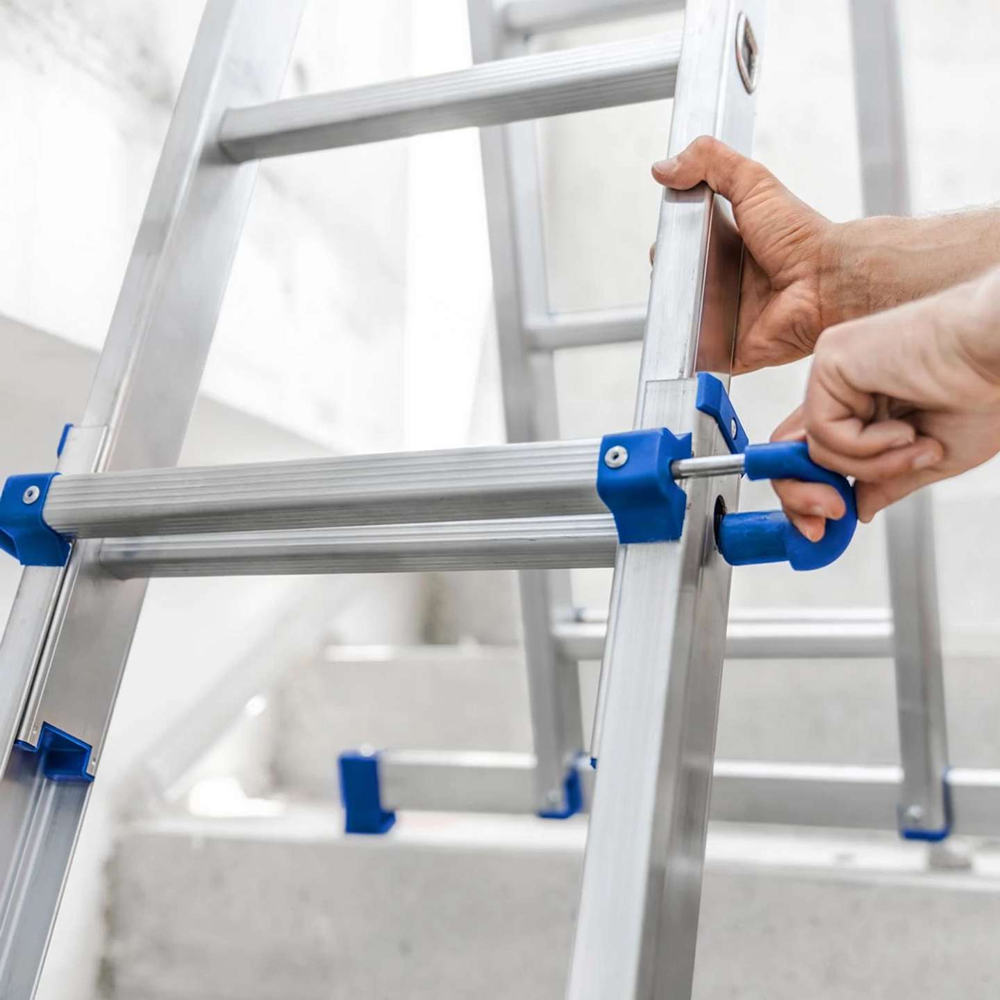 MULTIKOMBISTEGE WERNER TELESKOPISK 4X4 STEGPINNAR