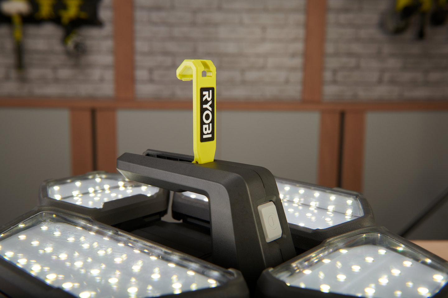 Työvalo RYOBI R18L360-0 18V ONE+ ei akkua