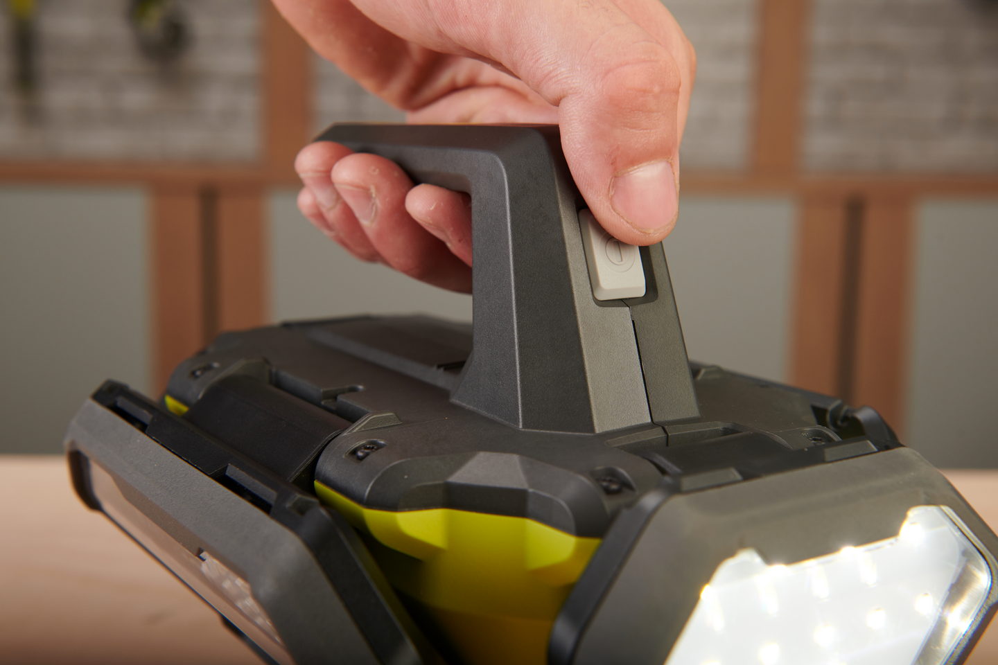 Työvalo RYOBI R18L360-0 18V ONE+ ei akkua