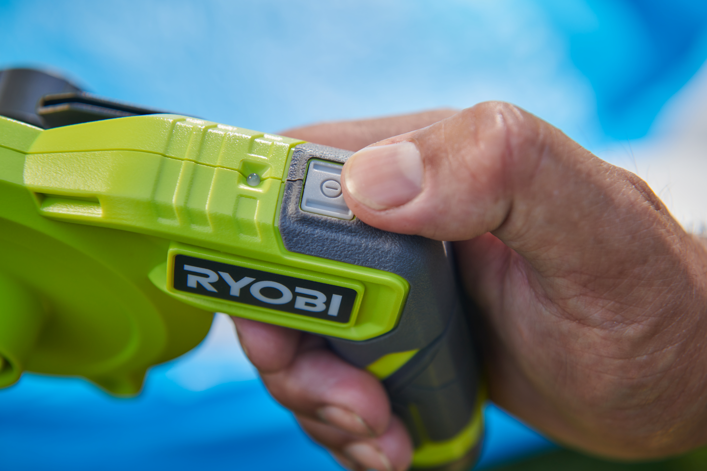 Puhallin RYOBI RVI4-0 4V USB Litium-sarja ei akkua USB-lataus
