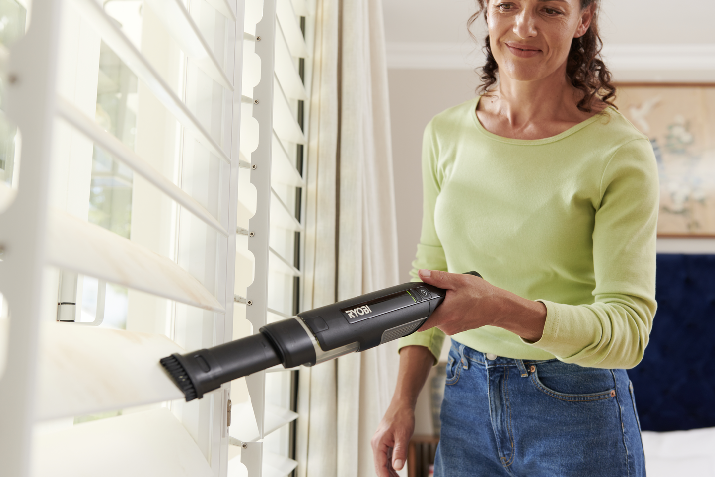 Rikkaimuri Ryobi RHV44-220G 4V USB-Lithium-sarja 2x2,0Ah akulla