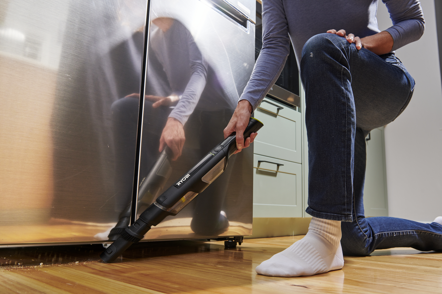 Rikkaimuri Ryobi RHV44-220G 4V USB-Lithium-sarja 2x2,0Ah akulla