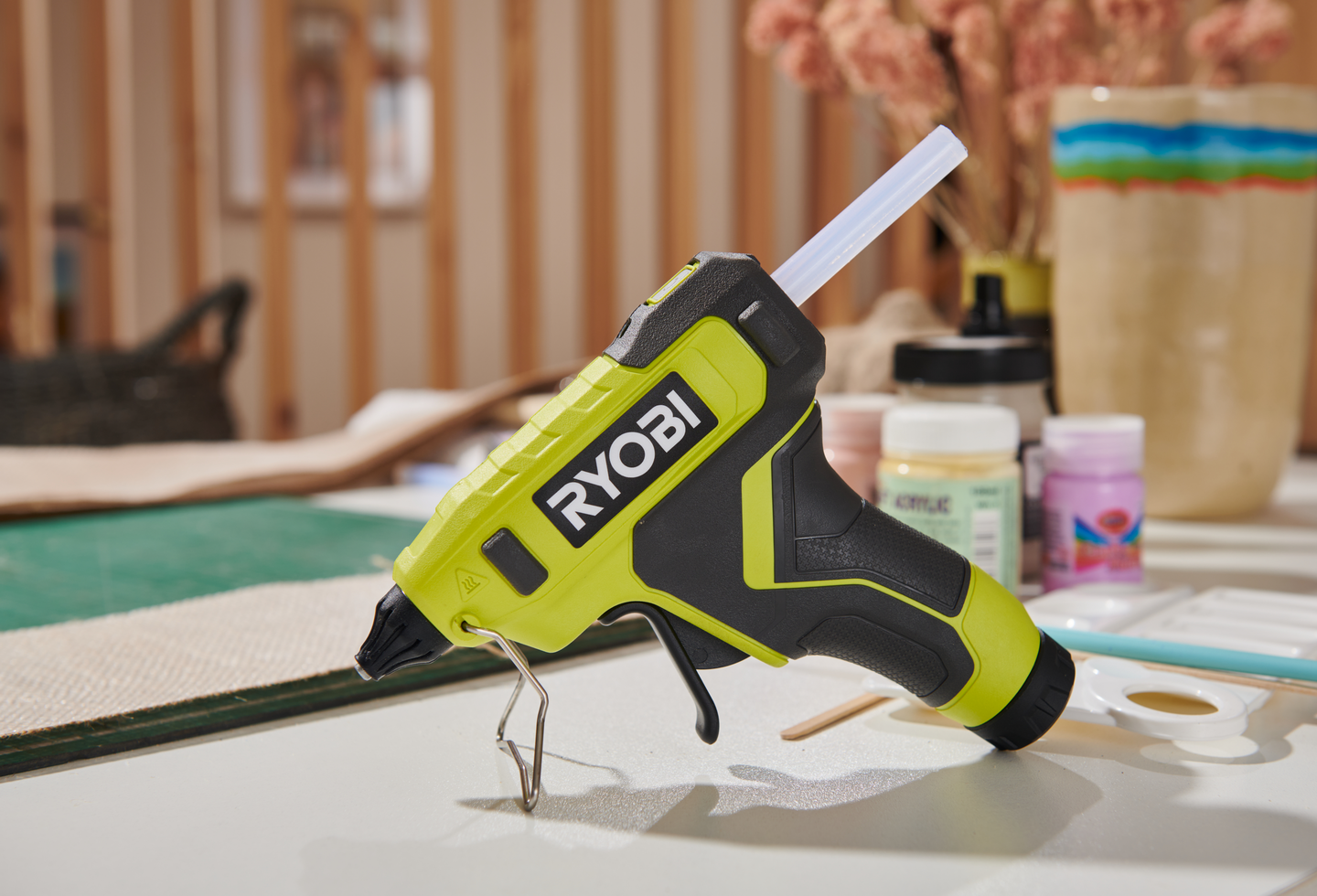 Liimapistooli Ryobi RGLU4-0 4V USB-Lithium runkoversio