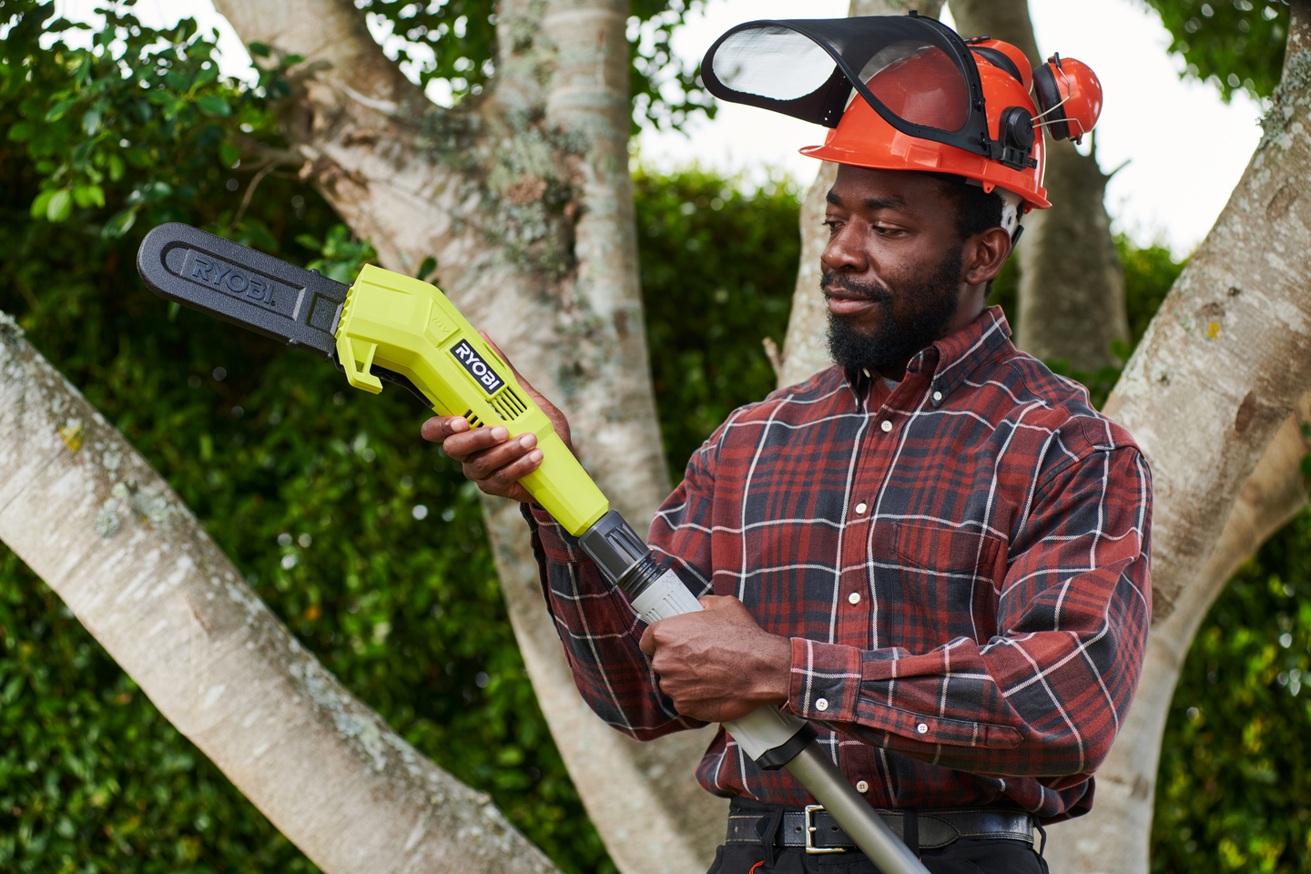 Oksasaha teleskooppivarrella Ryobi RY18PP20A-0 18V ONE+ runko