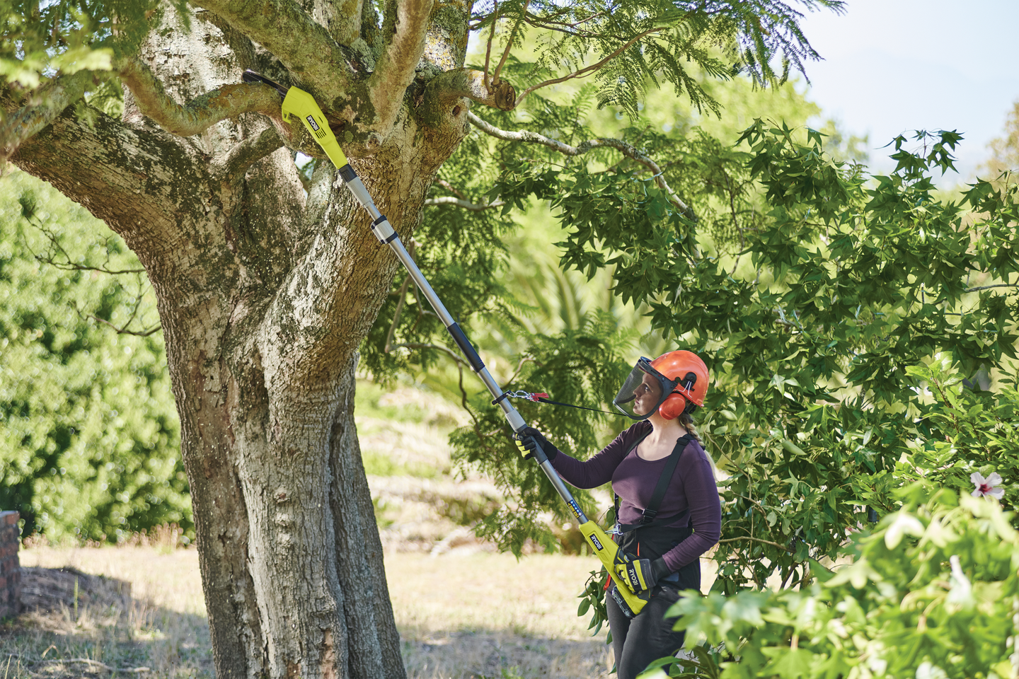 Oksasaha teleskooppivarrella Ryobi RY18PP20A-0 18V ONE+ runko