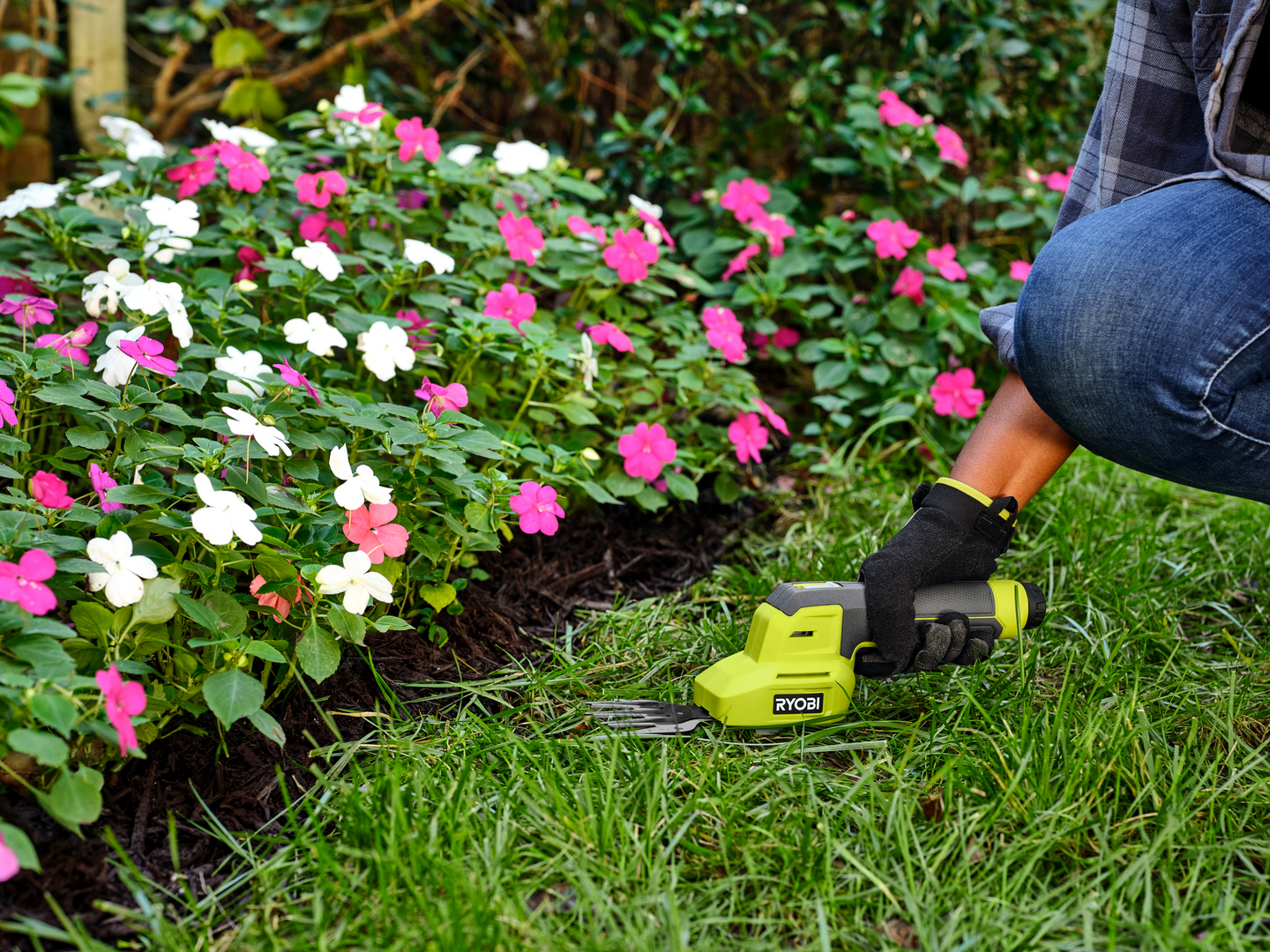 Akkuruohosakset/-pensasleikkuri Ryobi RY4CGSA-120 4V USB Lithium 1x2,0Ah