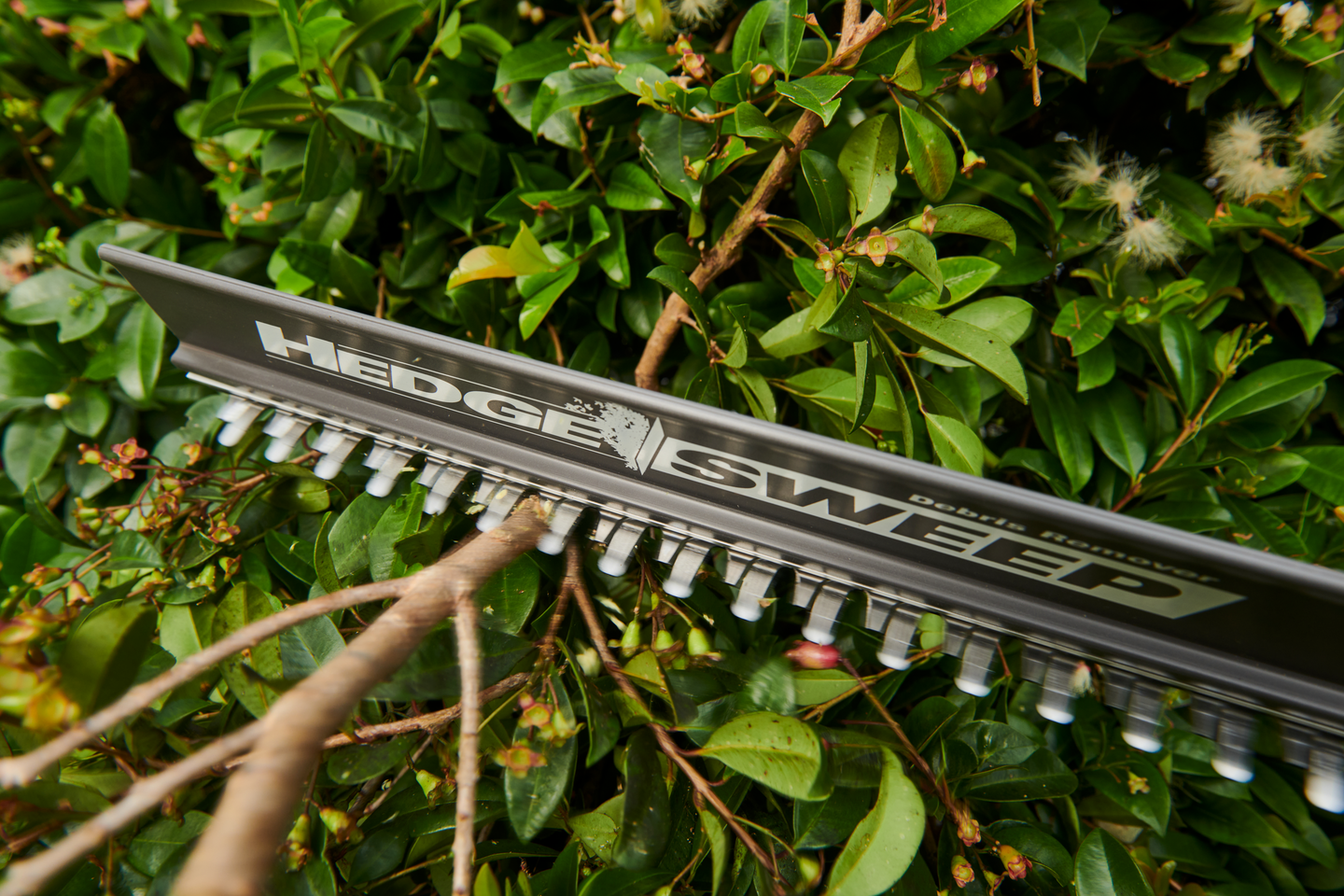 Pensasleikkuri teleskooppivarrella Ryobi RY18PHT40A-0 18V ONE+ runko