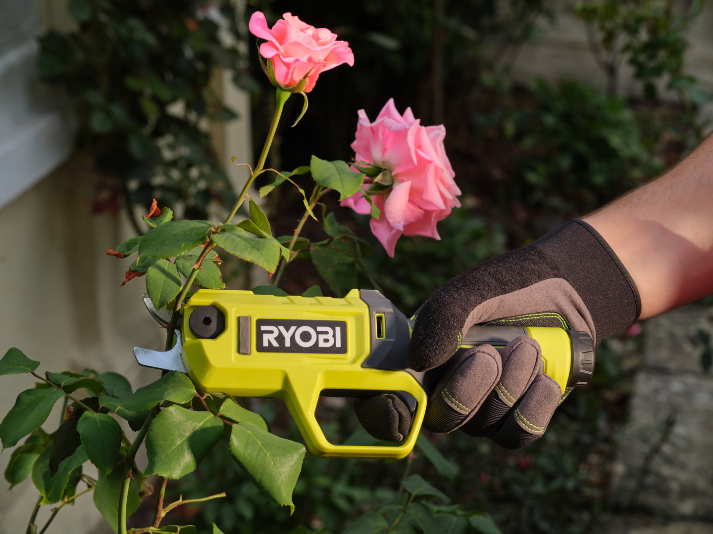 Akkuoksasakset Ryobi RY4SCA-120 4V USB Lithium 1x2,0Ah
