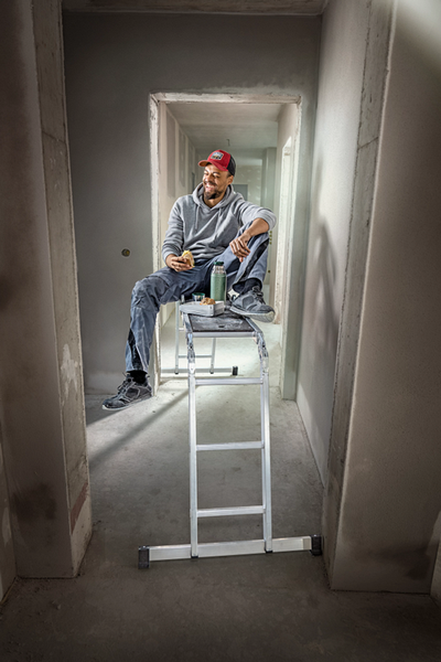 UNIVERSALSTEGE WERNER MED BÄNKSKIVA 4X3 STEGPINNAR