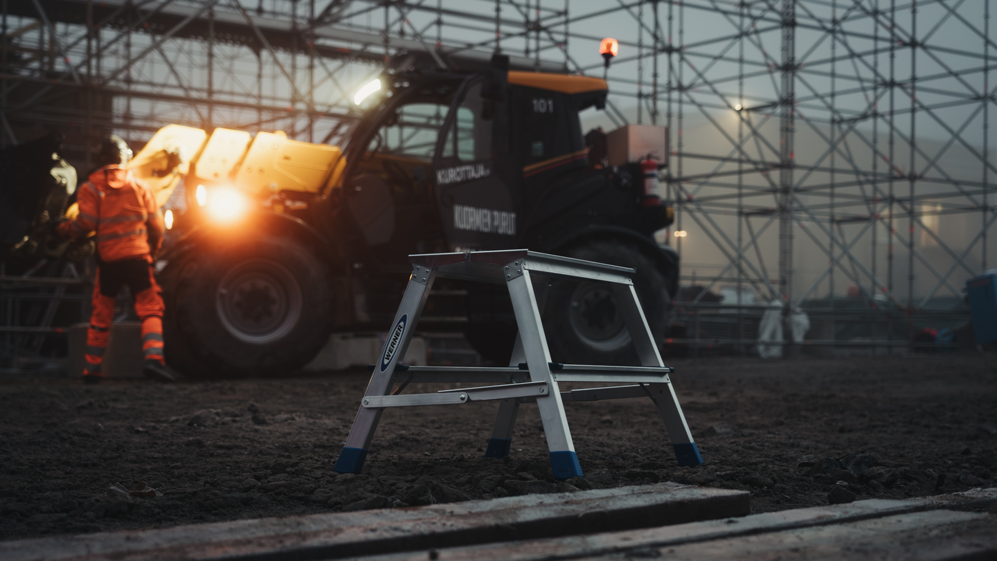 ARBETSBOCK WERNER 2 STEG PLH 0,49M