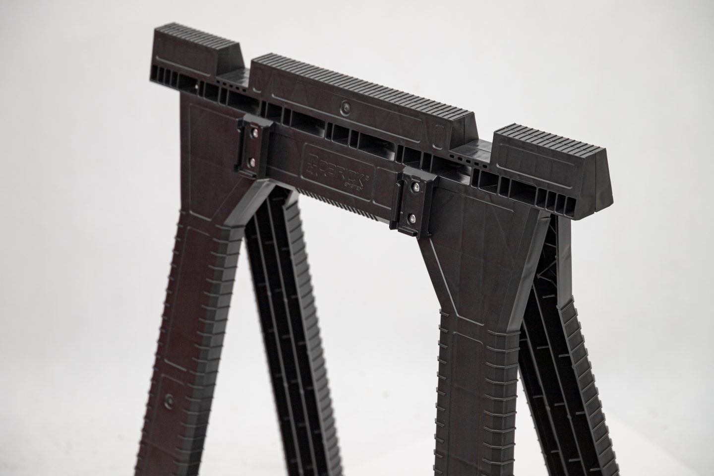 Työpukki Qbrick 2kpl + kiinnikkeet