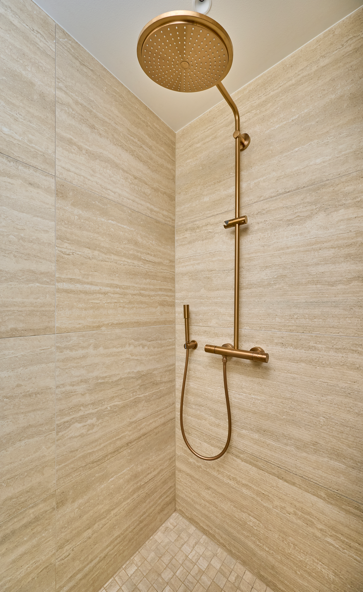 Lattialaatta Cello Travertino 30x60 Classico R10B RT 1,08m²