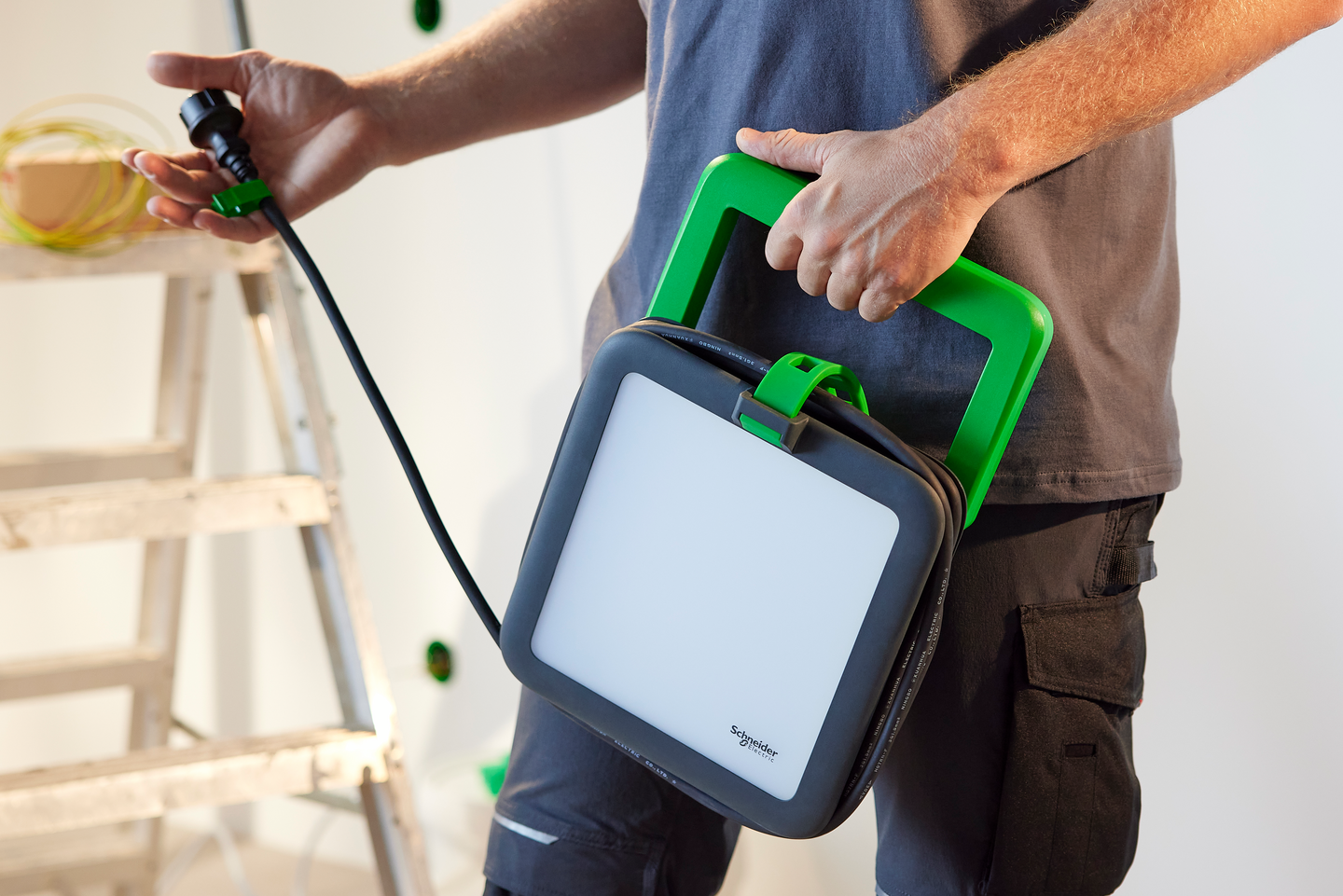 Työmaavalaisin Thorsman 35W 4000lm ladattava IP54