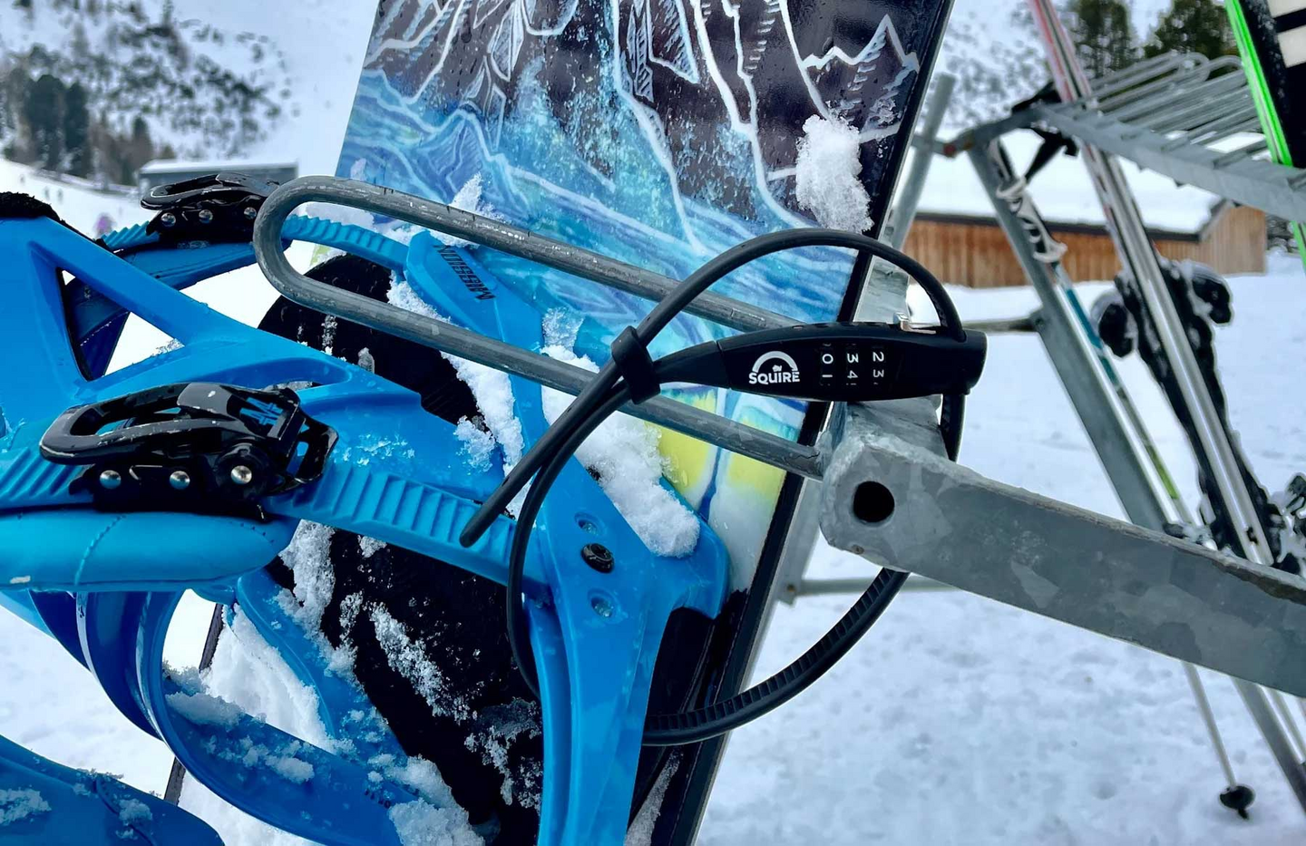 Kaapelilukko koodilla Squire Straplok musta