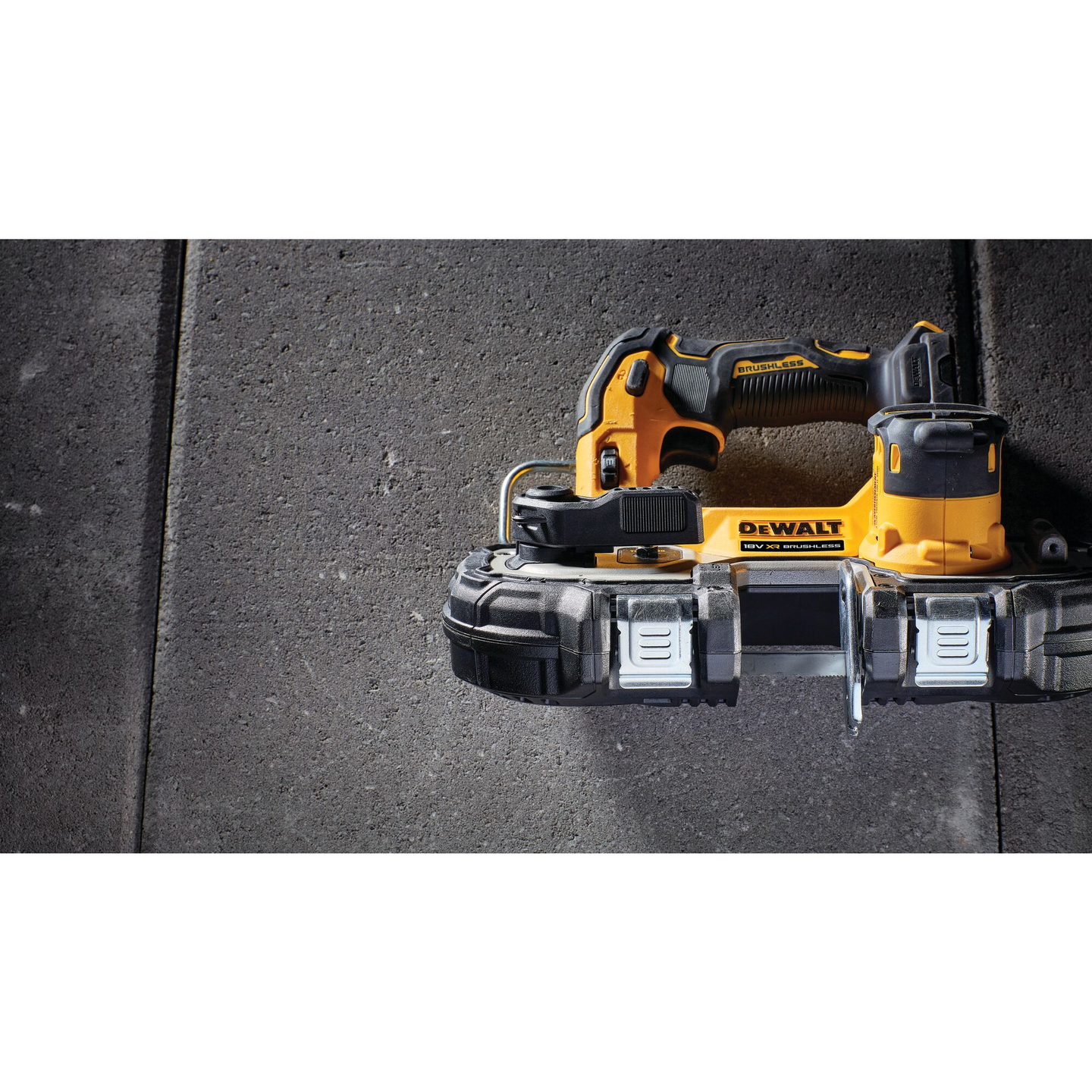 Akkuvannesaha DeWalt DCS377NT runko