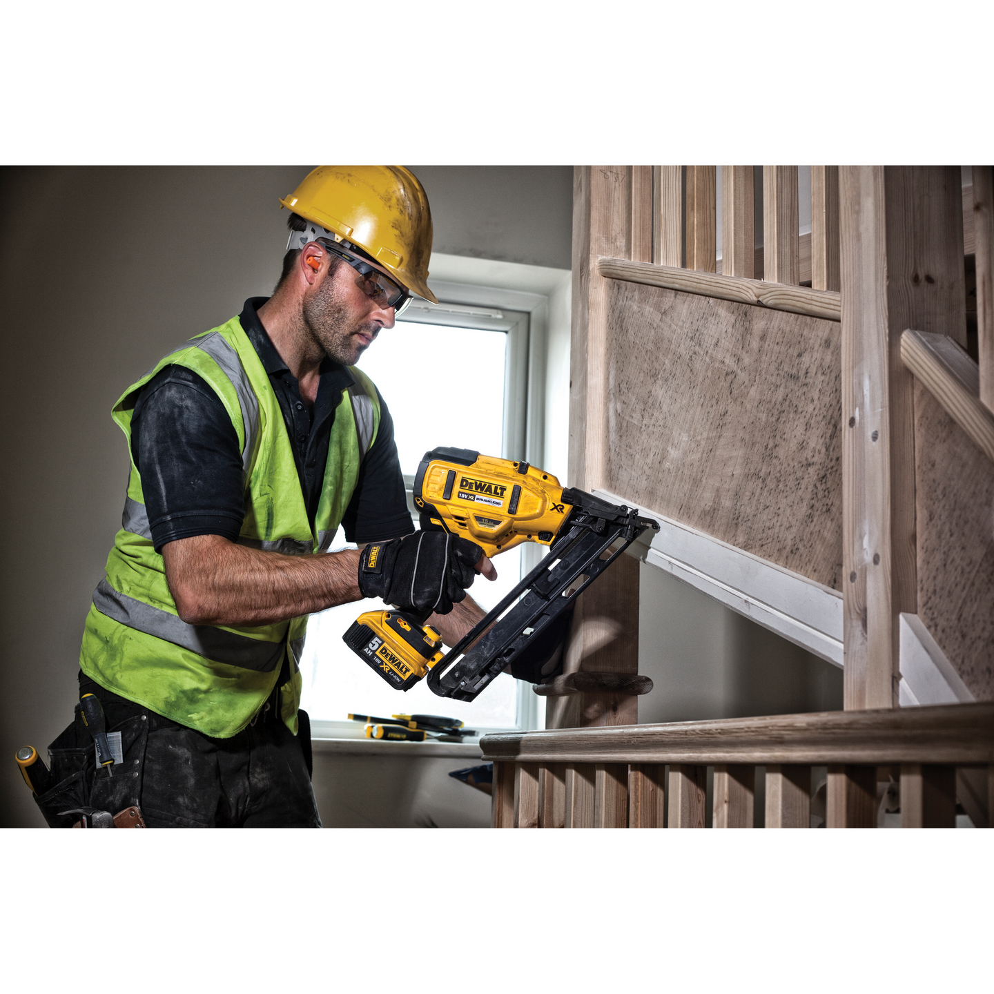 Viimeistelynaulain Dewalt DCN650N runko 18V