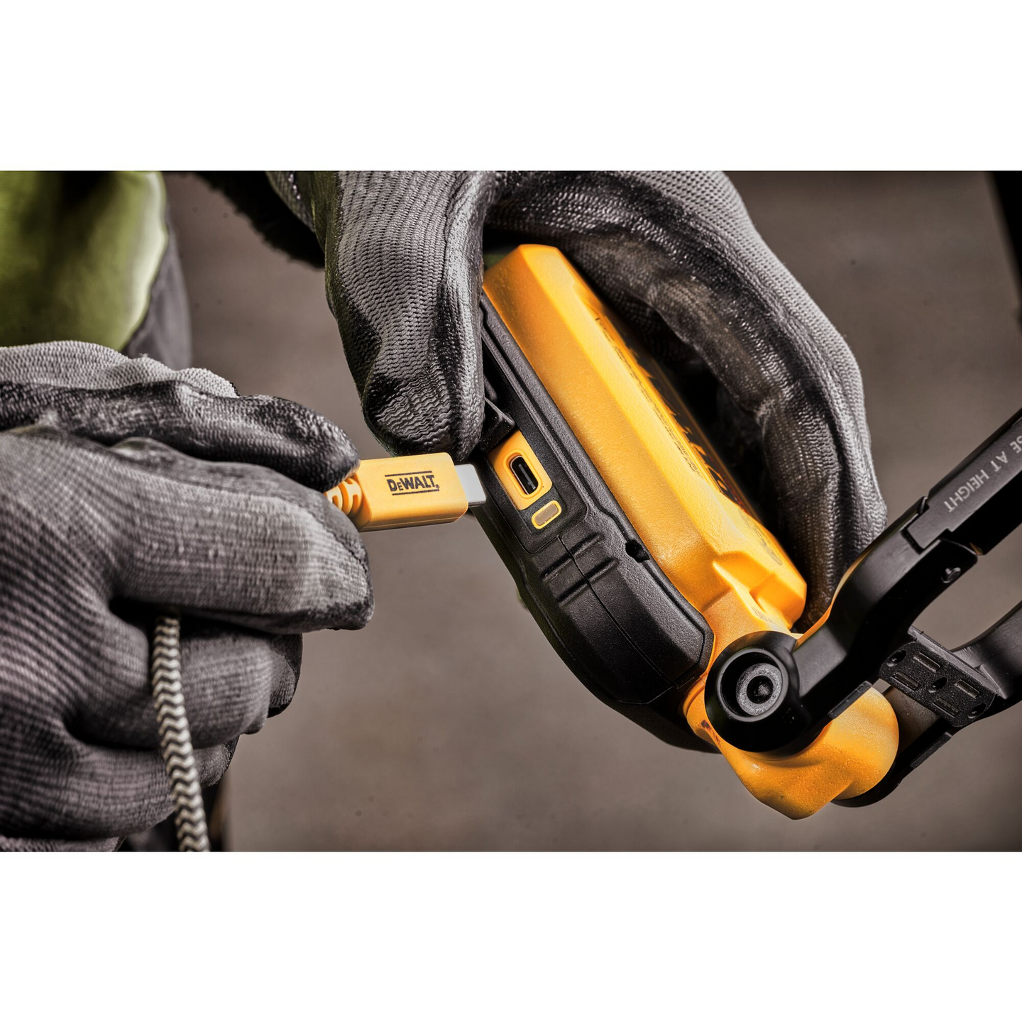 Työvalo DeWalt DCL182 USB-C