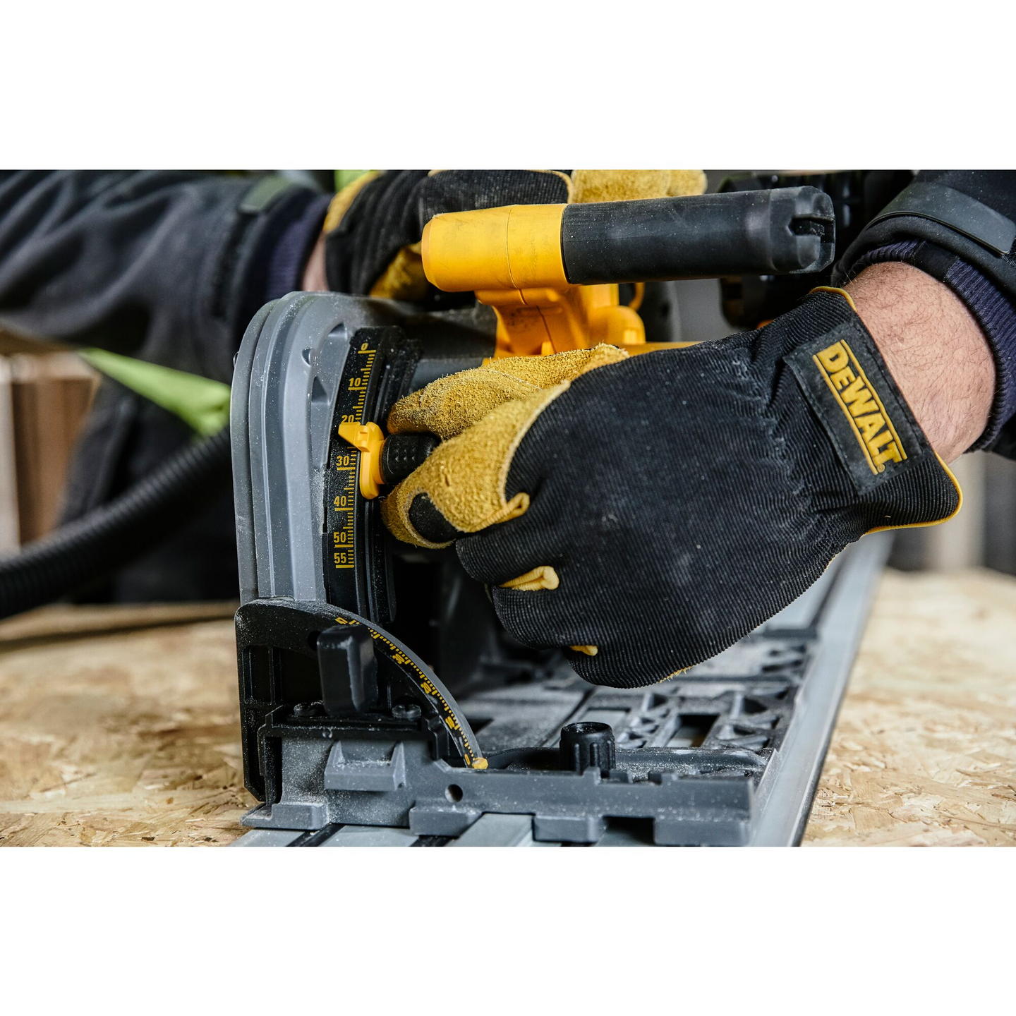 Akku-upotussaha DeWalt DCS520NT XR Flexvolt 54V runko