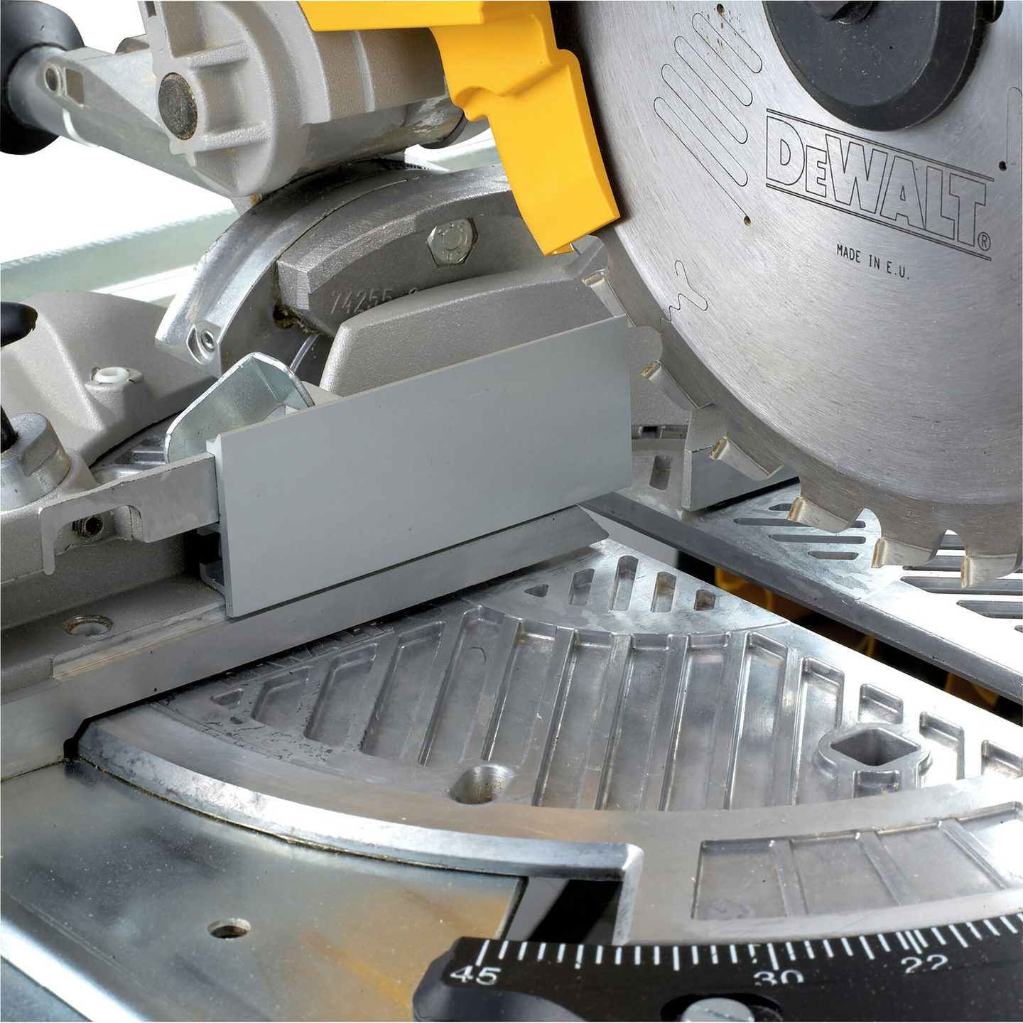 Kääntöpöytäsaha Dewalt DW743N-XC/QS