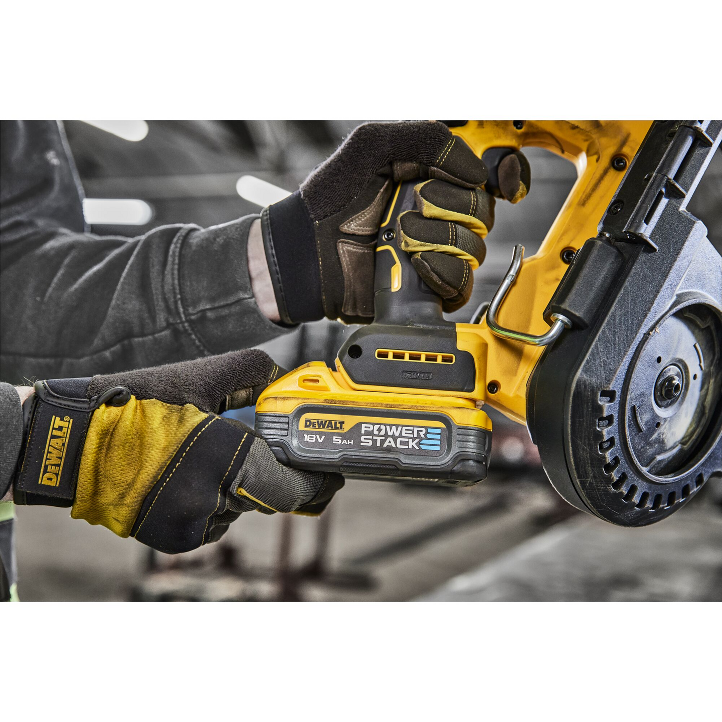 Akkuvannesaha DeWalt DCS378N 18V XR runko