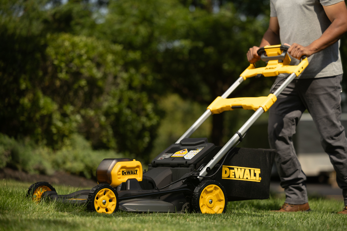 Akkuruohonleikkuri DeWalt DCMWSP550N 54V runko