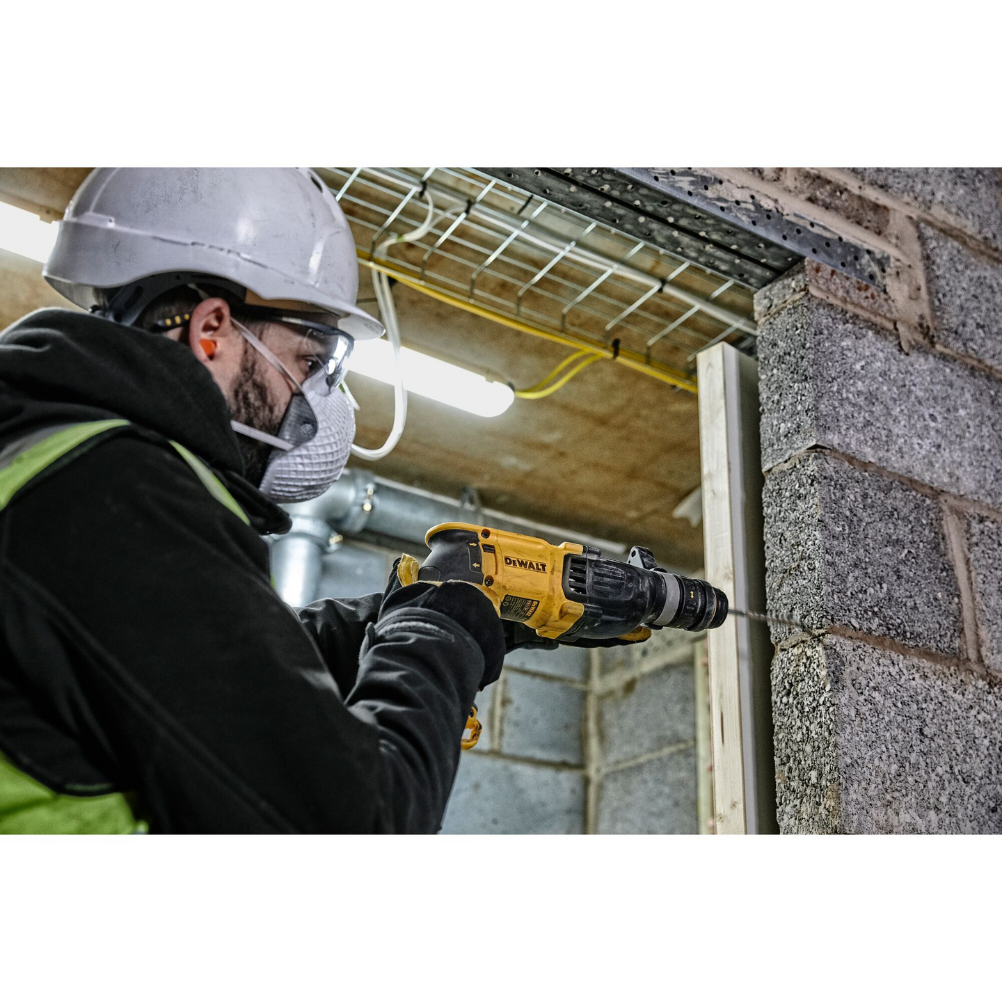 Poravasara DeWalt D25134K SDS+ 26mm