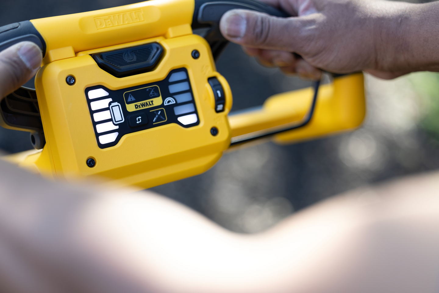 Akkuruohonleikkuri DeWalt DCMWSP550N 54V runko