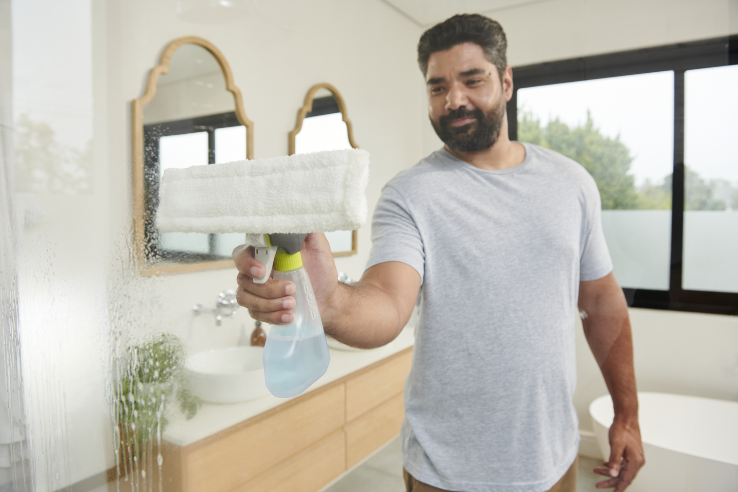 Ikkunapesuri Ryobi RWV18-0 18V ONE+ ilman akkua