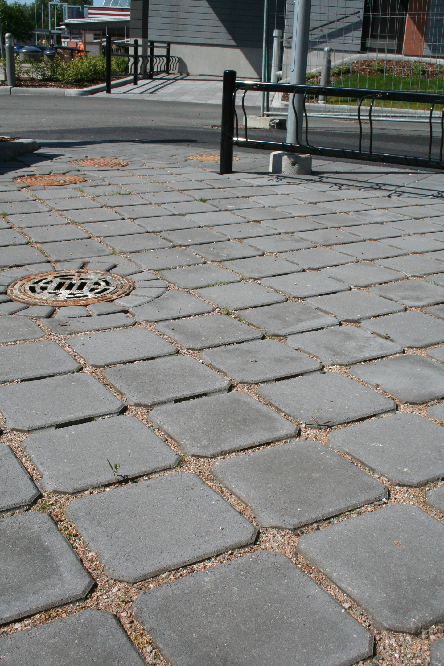 Hulelaatta HB 280x280x80mm musta