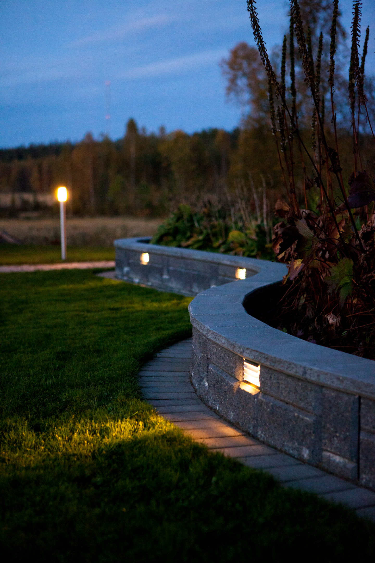 Iso vallikivipari HB 630x215x200mm harmaa 24paria/lava 1000kg/lava