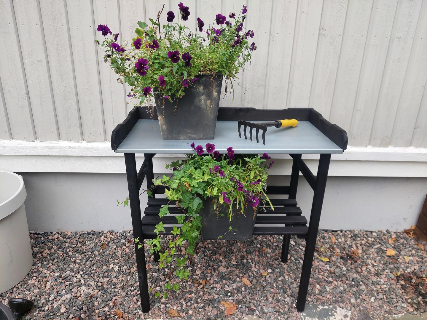 Viljelypöytä 78x37cm musta