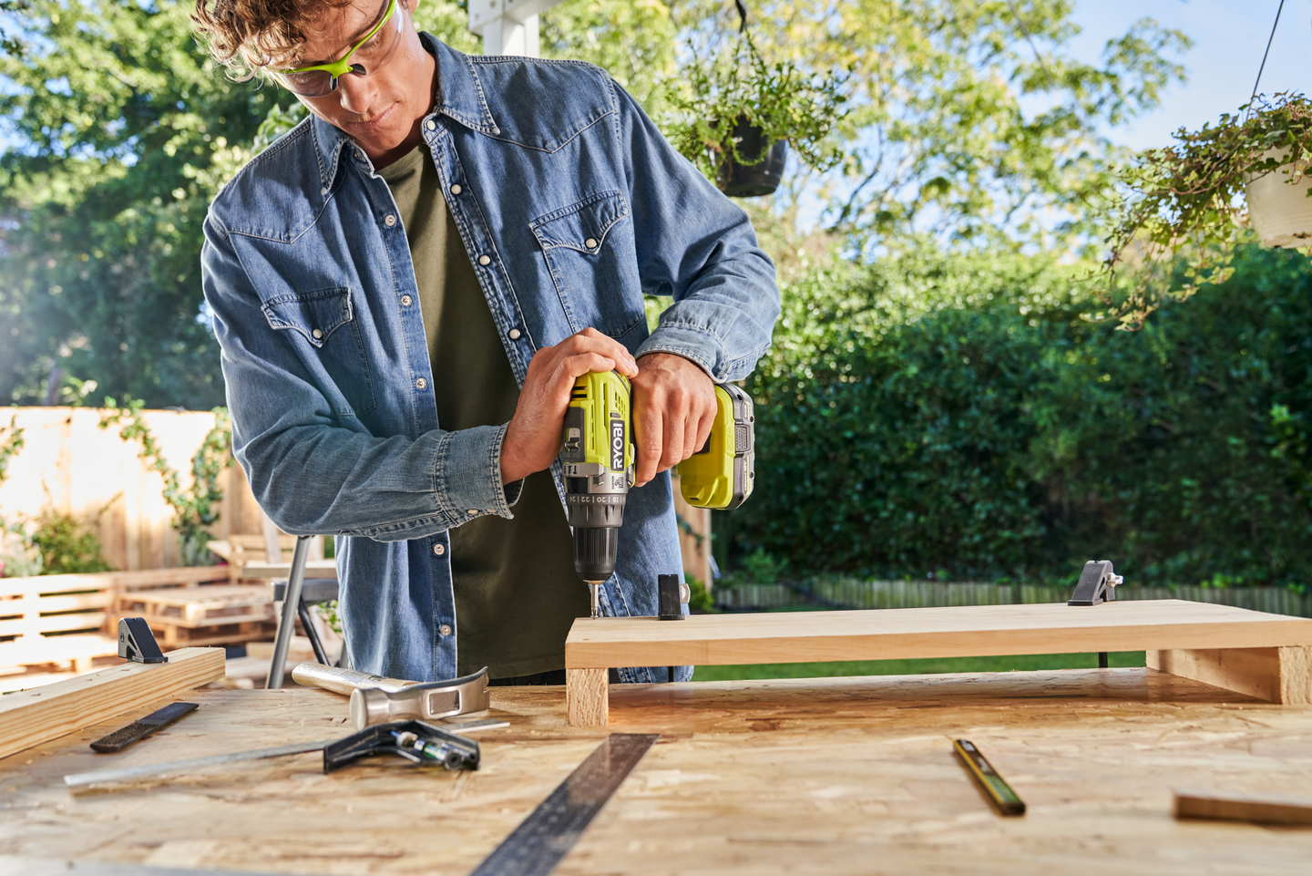 Akkuiskuporakone Ryobi R18PD3-140SA 18V ONE+ 4,0Ah kärkisarjalla