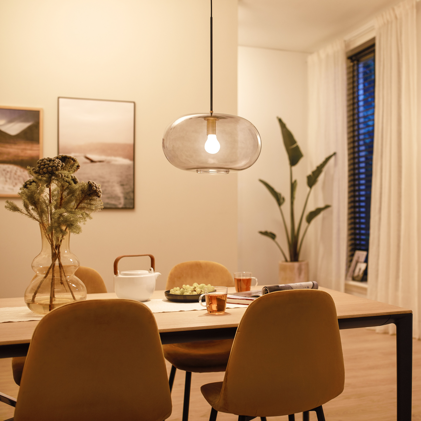 Led-lamppu PHILIPS ULTRA EFFICIENT 1095lm 5.2W 2700K E27 huurrettu