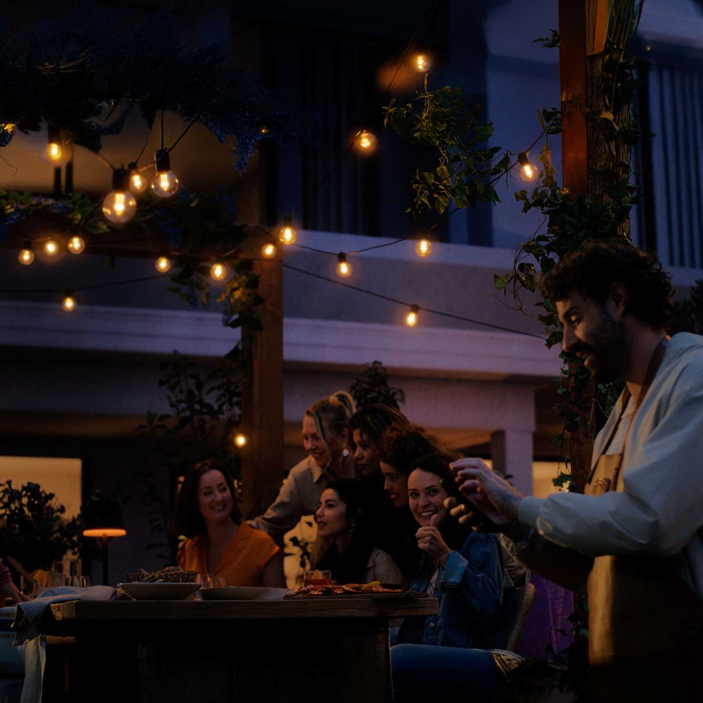 Led-valosarja PHILIPS HUE FESTAVIA Globe 30 21m 1000-20000K