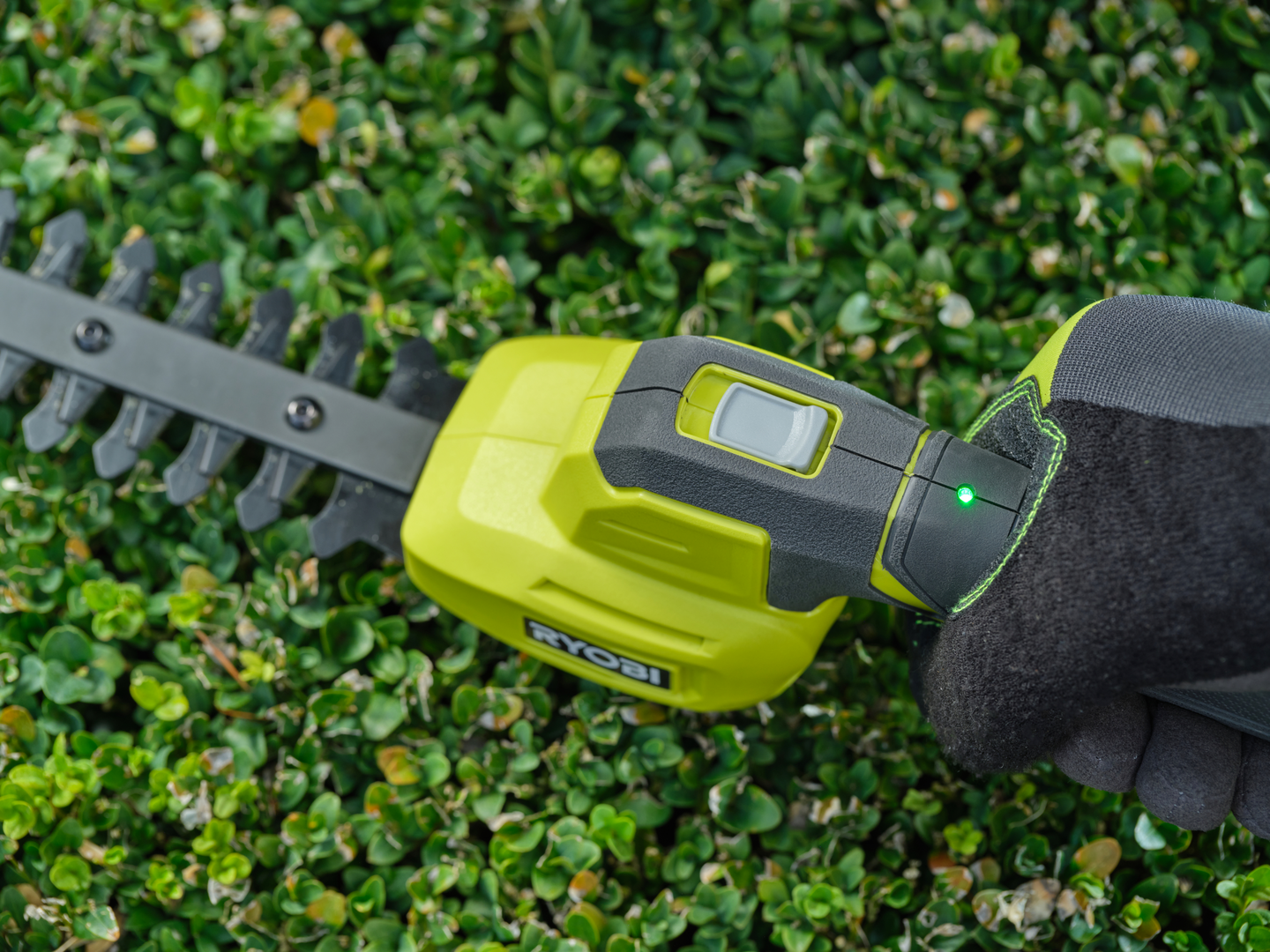 Akkuruohosakset/-pensasleikkuri Ryobi RY4CGSA-120 4V USB Lithium 1x2,0Ah