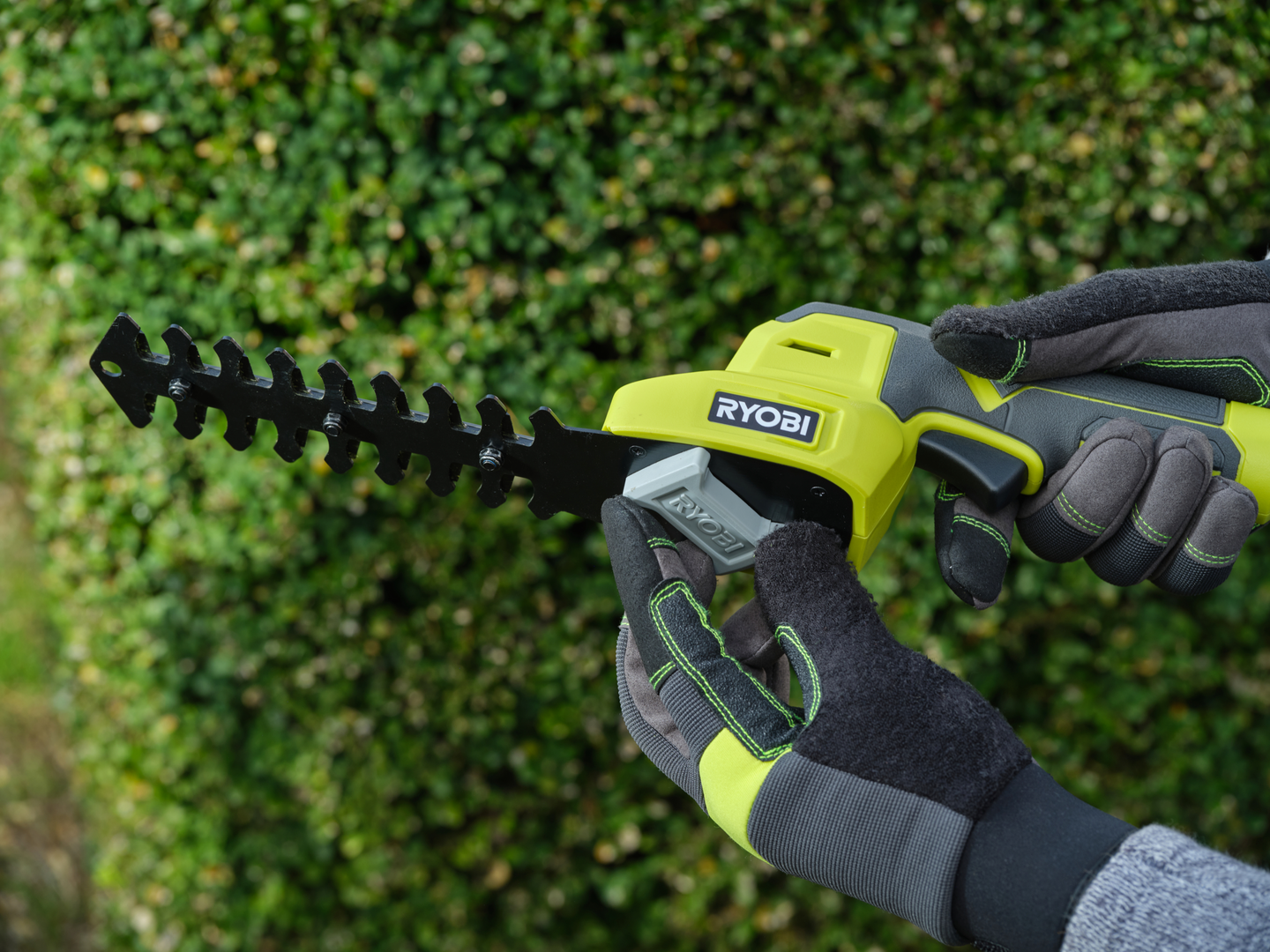 Akkuruohosakset/-pensasleikkuri Ryobi RY4CGSA-120 4V USB Lithium 1x2,0Ah