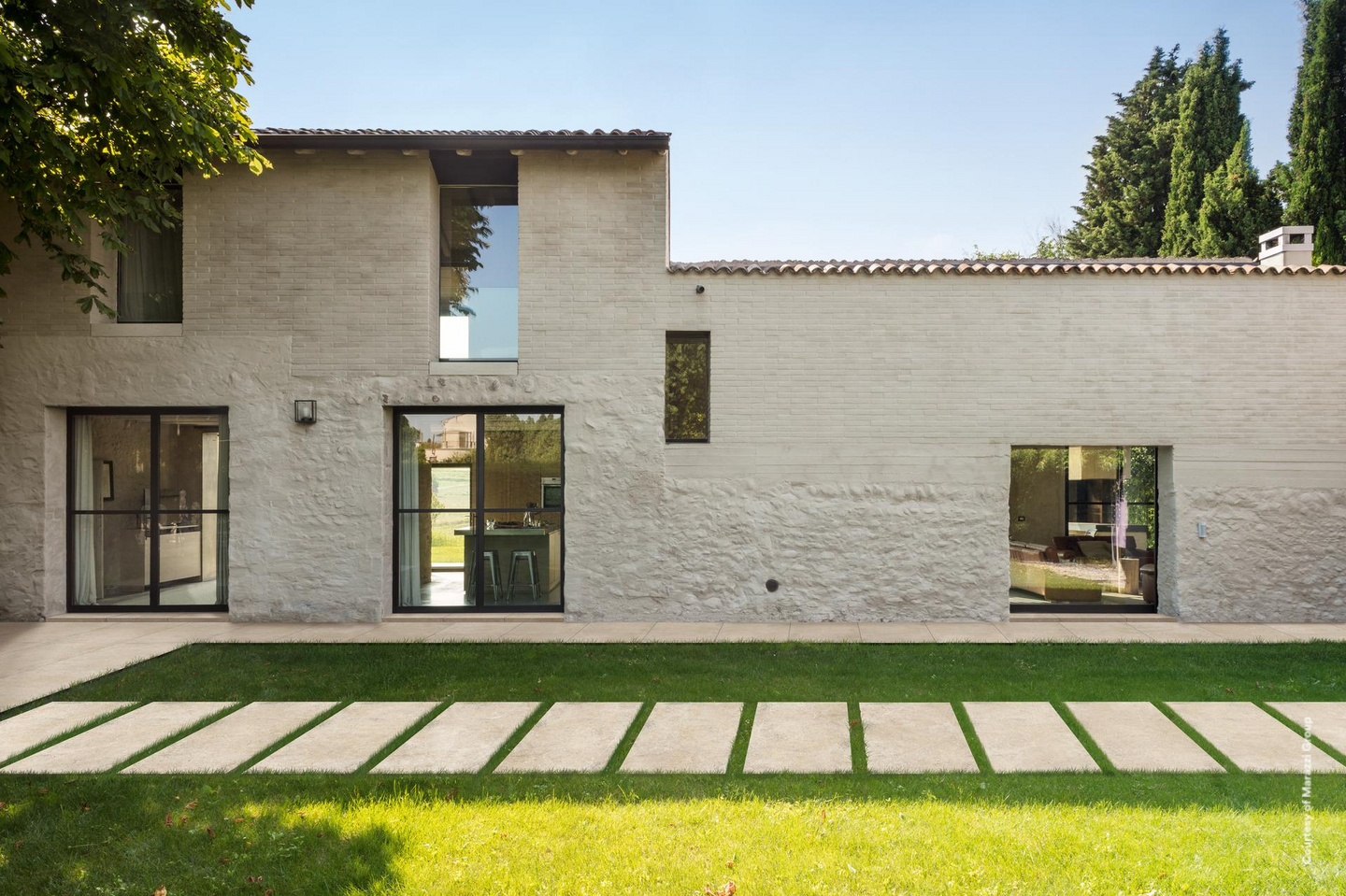 Lattialaatta Limestone 80x80x2 Sand RT matta R11C 0,64m²