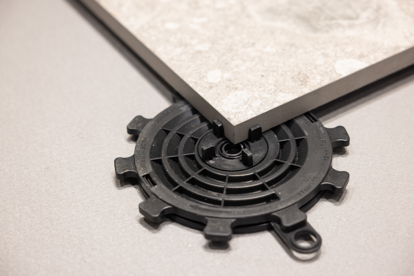 Laattajalka Cello säädettävä 35-60mm