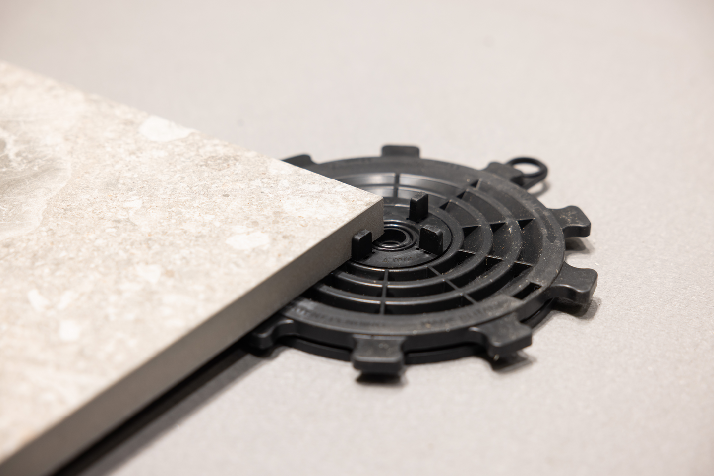 Laattajalka Cello säädettävä 35-60mm