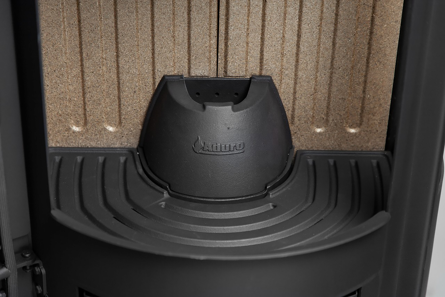 Valmistakka Aduro P5 pelletti 6,8kW