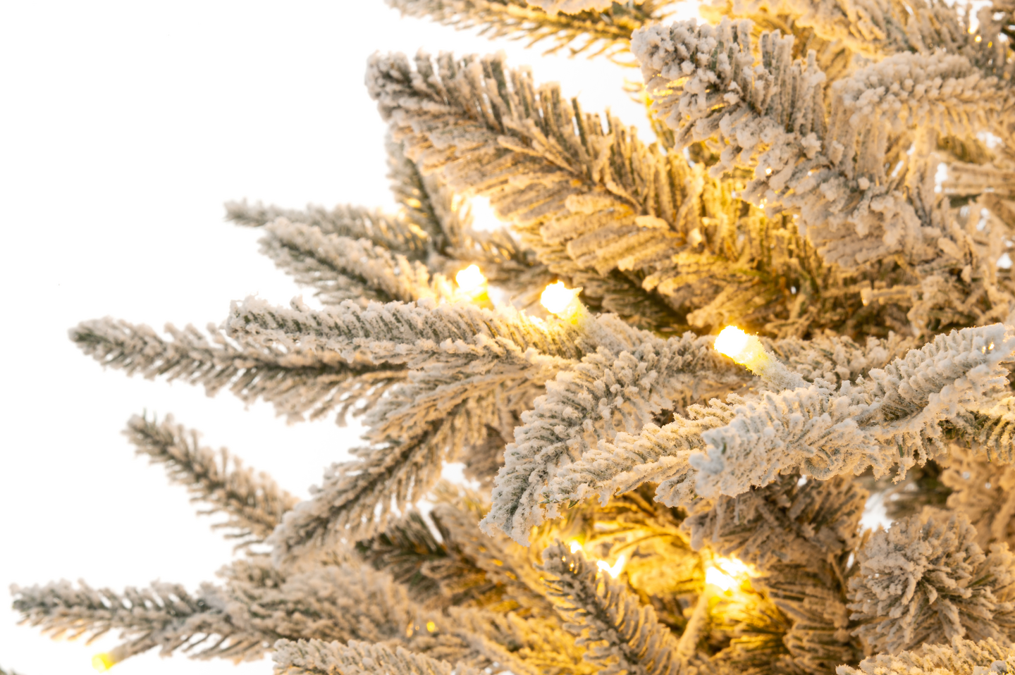 Joulukuusi huurteinen 180cm 300 led IP44